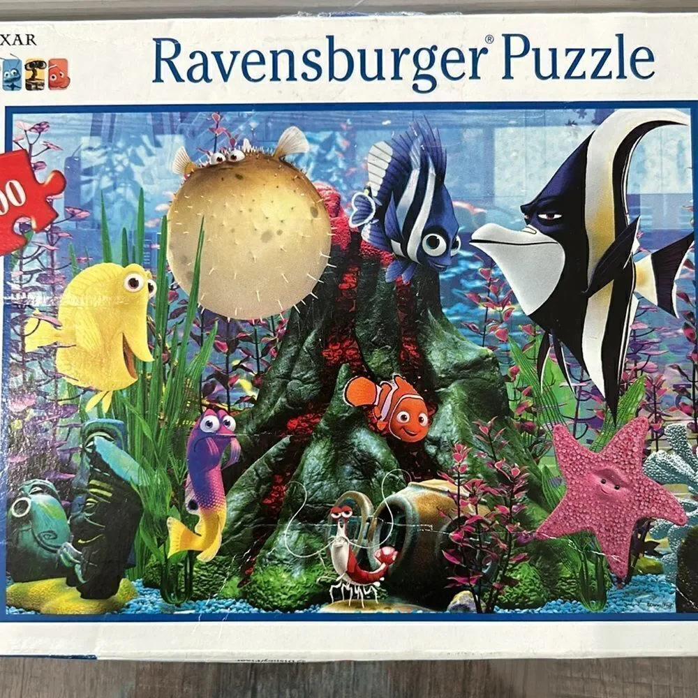🧩 Finding Nemo Disney Pixar X Ravensburger 💯 piece Puzzle 🧩 6+ Handle Box📦